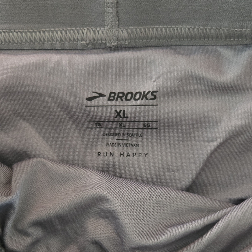 Brooks RUN Shorts - Picture 3 of 13